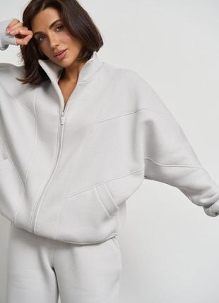 Теплый женский костюм