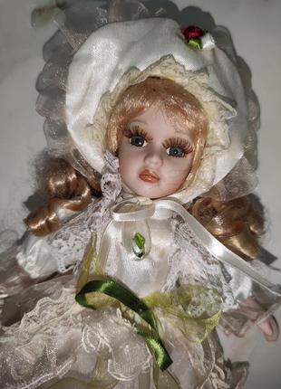 Красивая кукла фарфоровая игрушка статуэтка2 фото