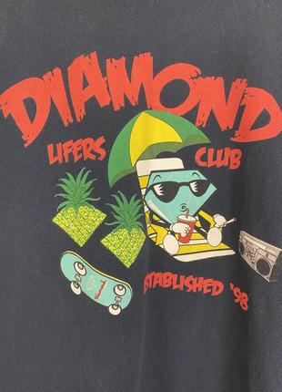 Футболка diamond ausa skateboards из новых коллекций с большим логотипом2 фото