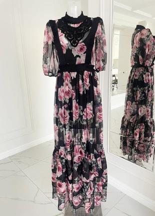 Довга красива сукня в стилі dolce & gabbana з трояндами1 фото