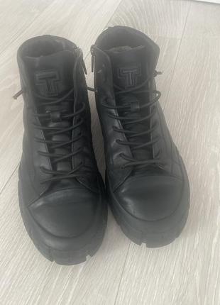 Чоловічі зимові черевики