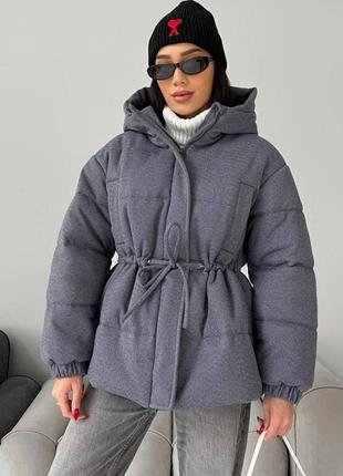 Тепла зимова куртка вовняна з капюшоном