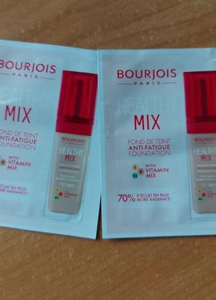 Тональний bourjois2 фото