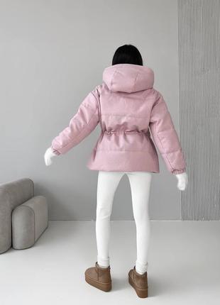 Теплая зимняя куртка с капюшоном розовая2 фото