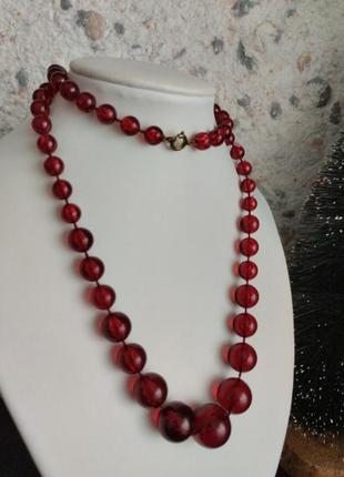 Намисто буси  винного кольору пластик вінтаж