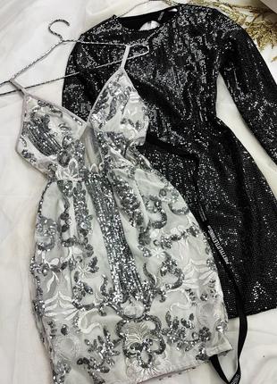 Сукня на бретельках в сріблясті паєтки prettylittlething