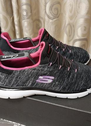 Якісні стильні зручні брендові кросівки skechers