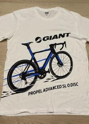 Футболка uniqlo giant japan rapha assos levis