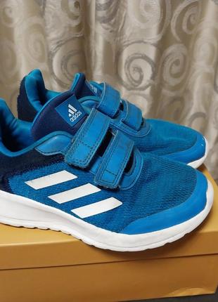 Якісні стильні зручні брендові кросівки adidas 2022