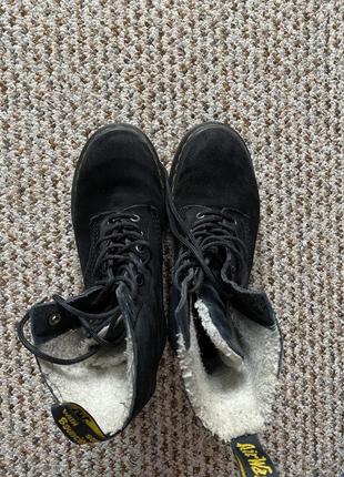 ‼️продаю терміново ‼️ черевики dr. martens з утепленням, натуральна замша, мартінси зимові чоботи y2k гранж, мартинси,3 фото