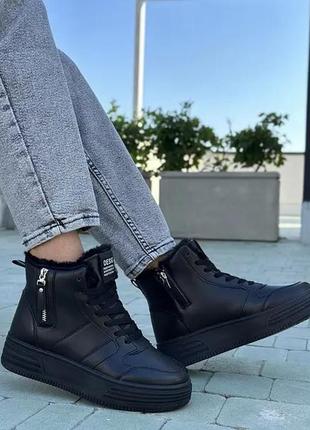 Високі теплі кросівки у чорному кольорі 🖤