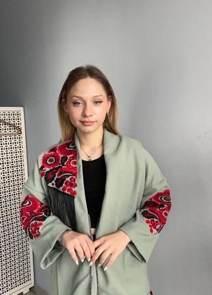Теплий жакет з вишивкою, кашеміровий жакет на ґудзиках, вишитий жакет, піджак з вишивкою, три кольори2 фото