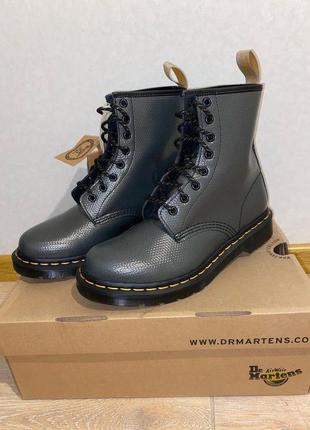 Dr.martens 1460 vegan.