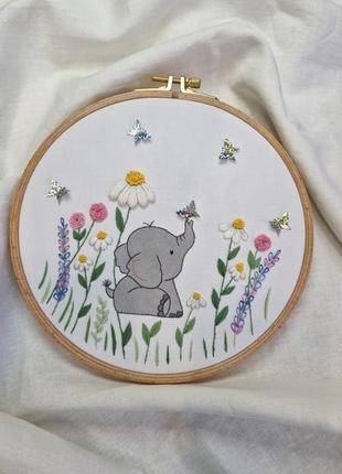 Вишивка в дитячу кімнату