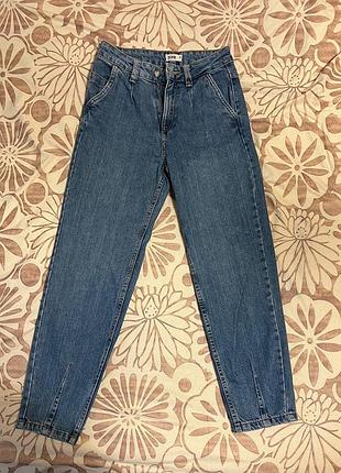 Джинси жіночі
