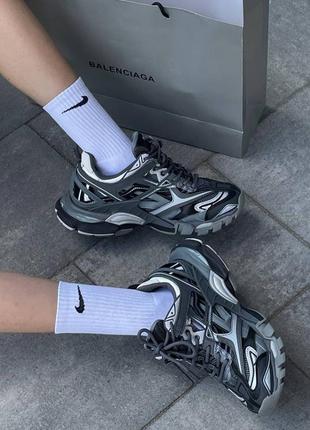 Кроссовки в стиле balenciaga track