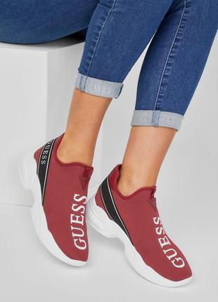 Жіночі в'язані кросівки guess