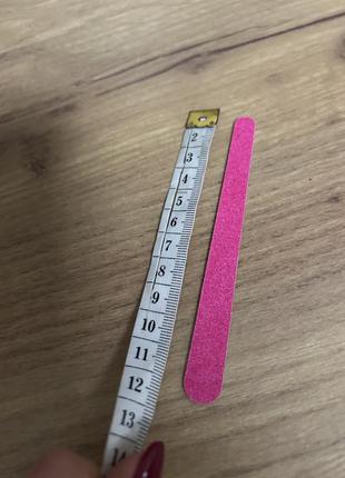 Розовая мини пила пилочка для ногтей компактная ручная поклажа 12см5 фото