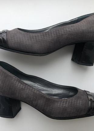 Vicari якісні шкіряні замшеві жіночі туфлі мешти на невисокому каблуку
