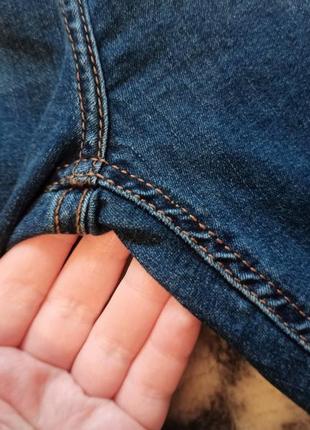 Стильні стрейтчиві джинси з потертостями matalan7 фото