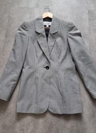 Стильный удлинённый пиджак с карманами2 фото