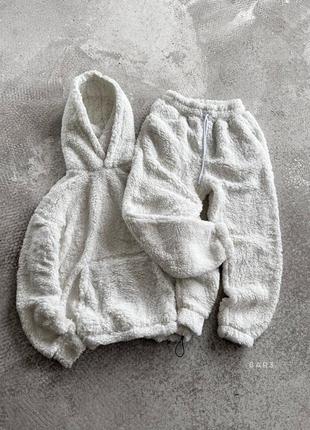 Мужской теплый плюшевый костюм