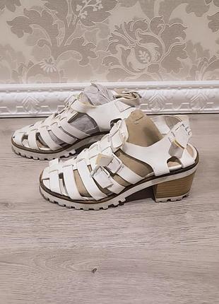 Босоножки сандали bershka