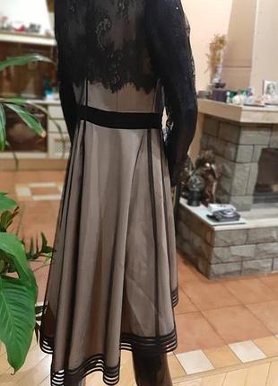 Шикарное праздничное вечернее платье с кружевом