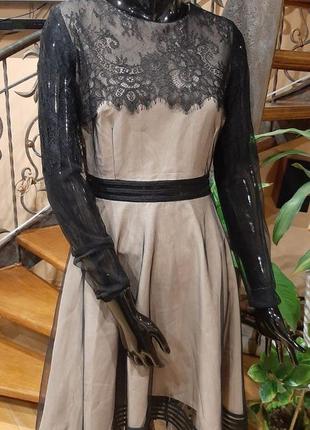 Шикарное праздничное вечернее платье с кружевом