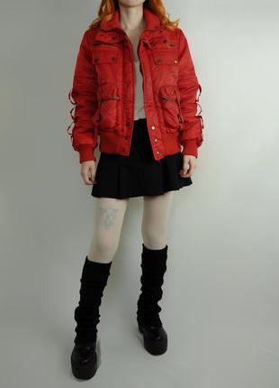 Куртка пуховик красный накладные карманы утеплитель зимняя демисезонная теплая карго пальто бомбер шуба y2k яркая бордовая