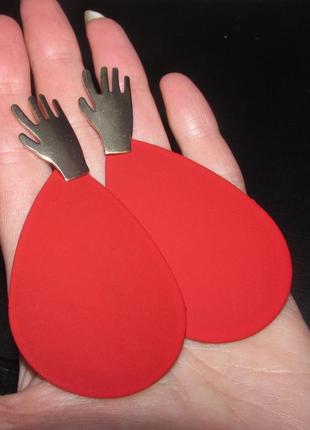 Красные крупные серьги руки, ладошки с овалом, новые! арт. 53902 фото