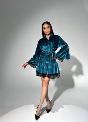 Оксамитова сукня з мереживом7 фото