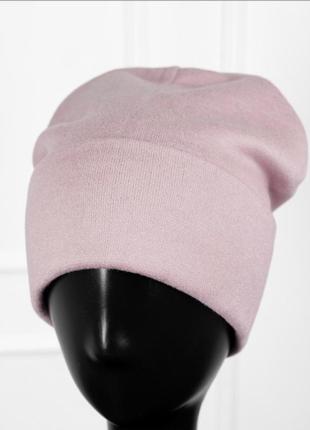 Трикотажная шапка бини.