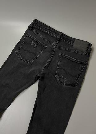 Черные рваные джинсы jack&jones, джек джонс, с порваностями, рваностями, потертостями, однотонные, базовые4 фото