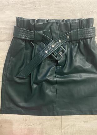 Спідниця з екошкіри zara