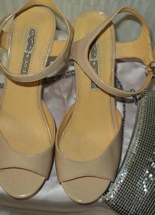 Босоножки bufalo london size 37