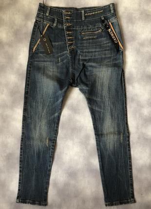 Стильные джинсы с мотней1 фото