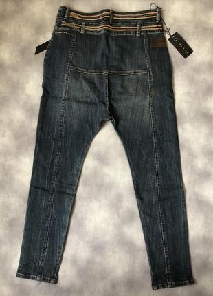 Стильные джинсы с мотней2 фото