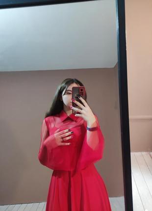 Вечірня червона сукня