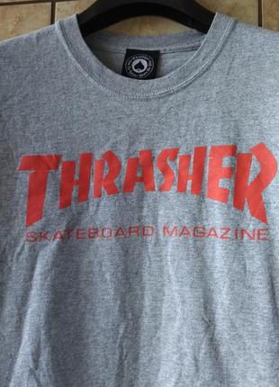Женская футболка trasher кроп топ2 фото