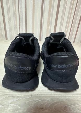 Продам детские кроссовки new balance3 фото