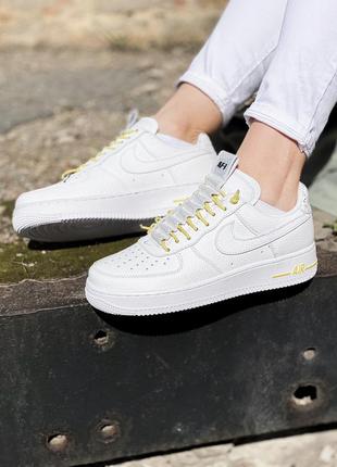 Кросівки кеді nike air force 1 lux 'white/chrome yellow' кросівки кеди
