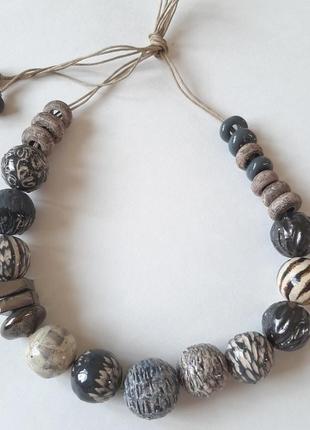 Ожерелье «нити судьбы» из керамики ручной работы