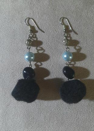 Пушистые сережки с лазуритом.