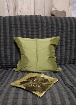 Салатова декоративна наволочка