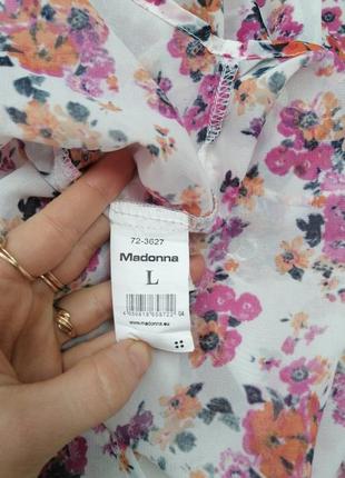 Блузка блуза кофточка неймовірно красива з квітковим принтом бренд madonna7 фото