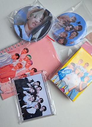 Набор стикеров 9 шт + значок 7.5 см + ломо карты + магнит + блокнот бтс bts