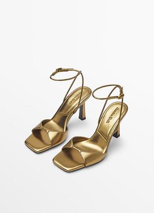 Шкіряні босоніжки massimo dutti, золотого кольору