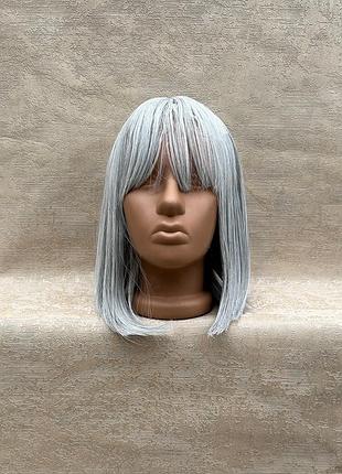 Термо парик серого цвета седой платиновий волос