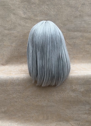 Термо парик серого цвета седой платиновий волос